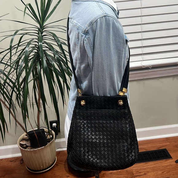 Vintage Bottega Veneta Intrecciato Shoulder Bag - Picture 12 of 13